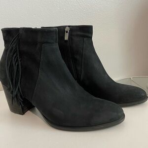 🍄 Ecco Shape 55 Ankle Boots Fringe Stacked Heel Black Nubuck Leather Size …
